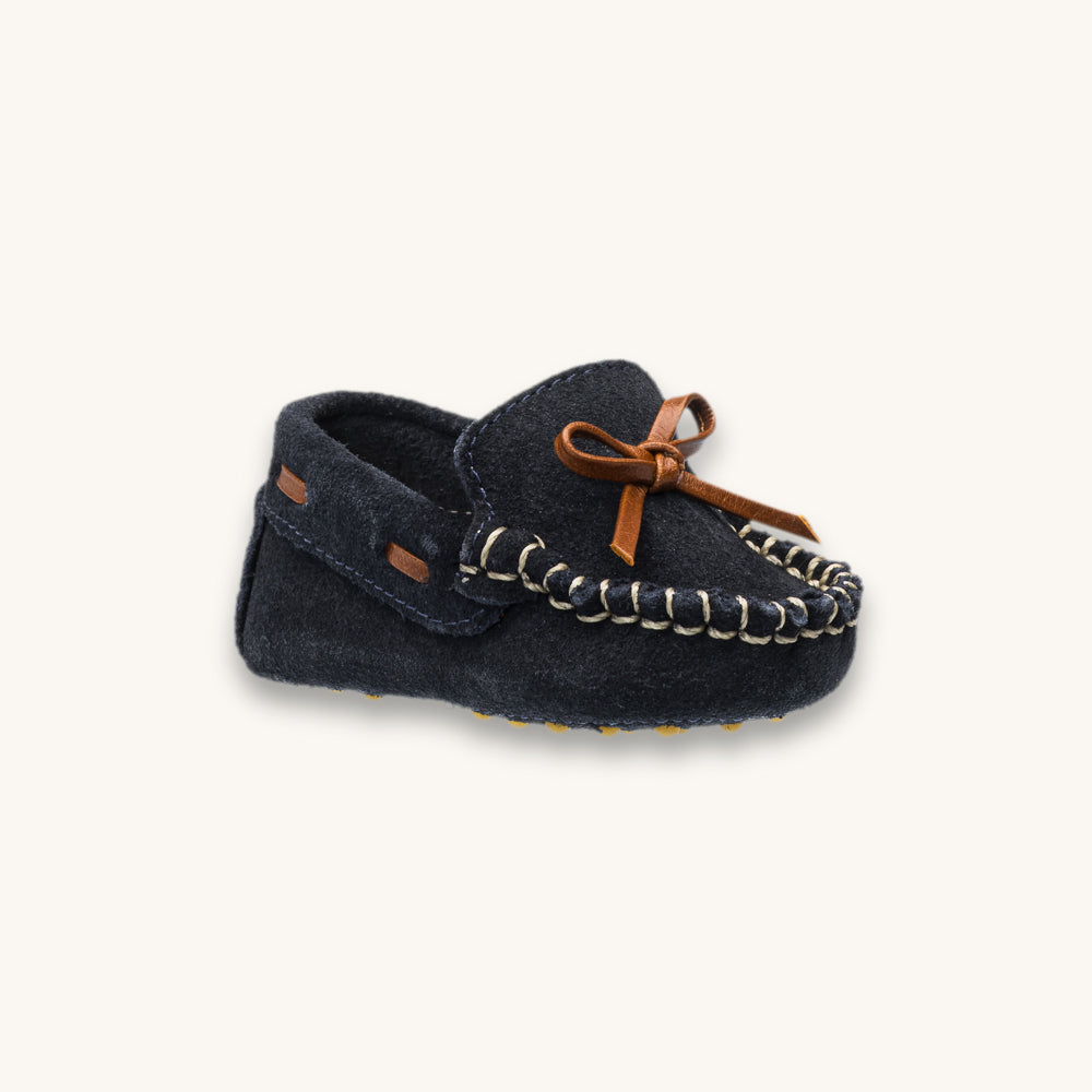 Mocasín de conductor azul de ante para bebé