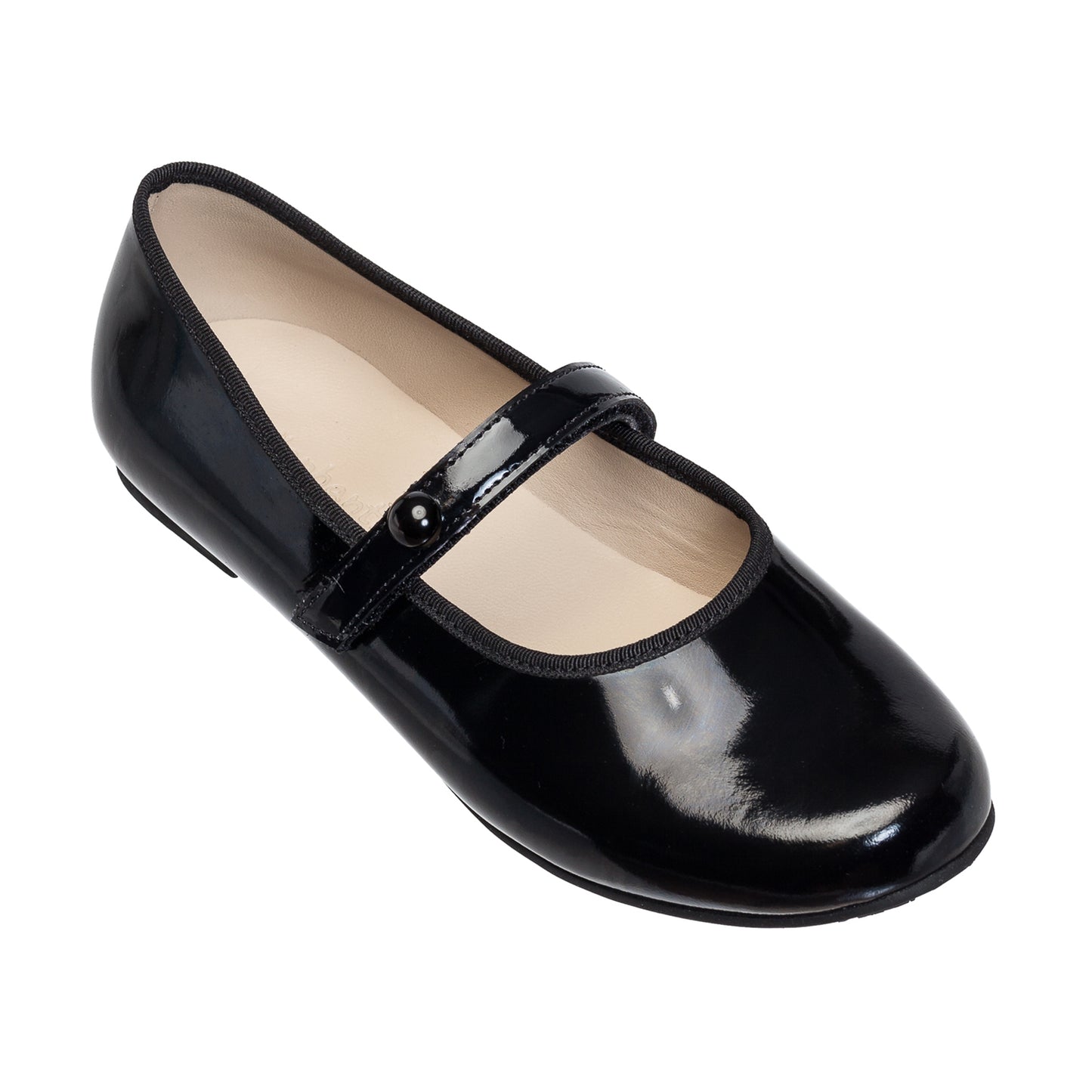 Black patent leather Mary Jane flat with a single strap and rounded toe for girls.