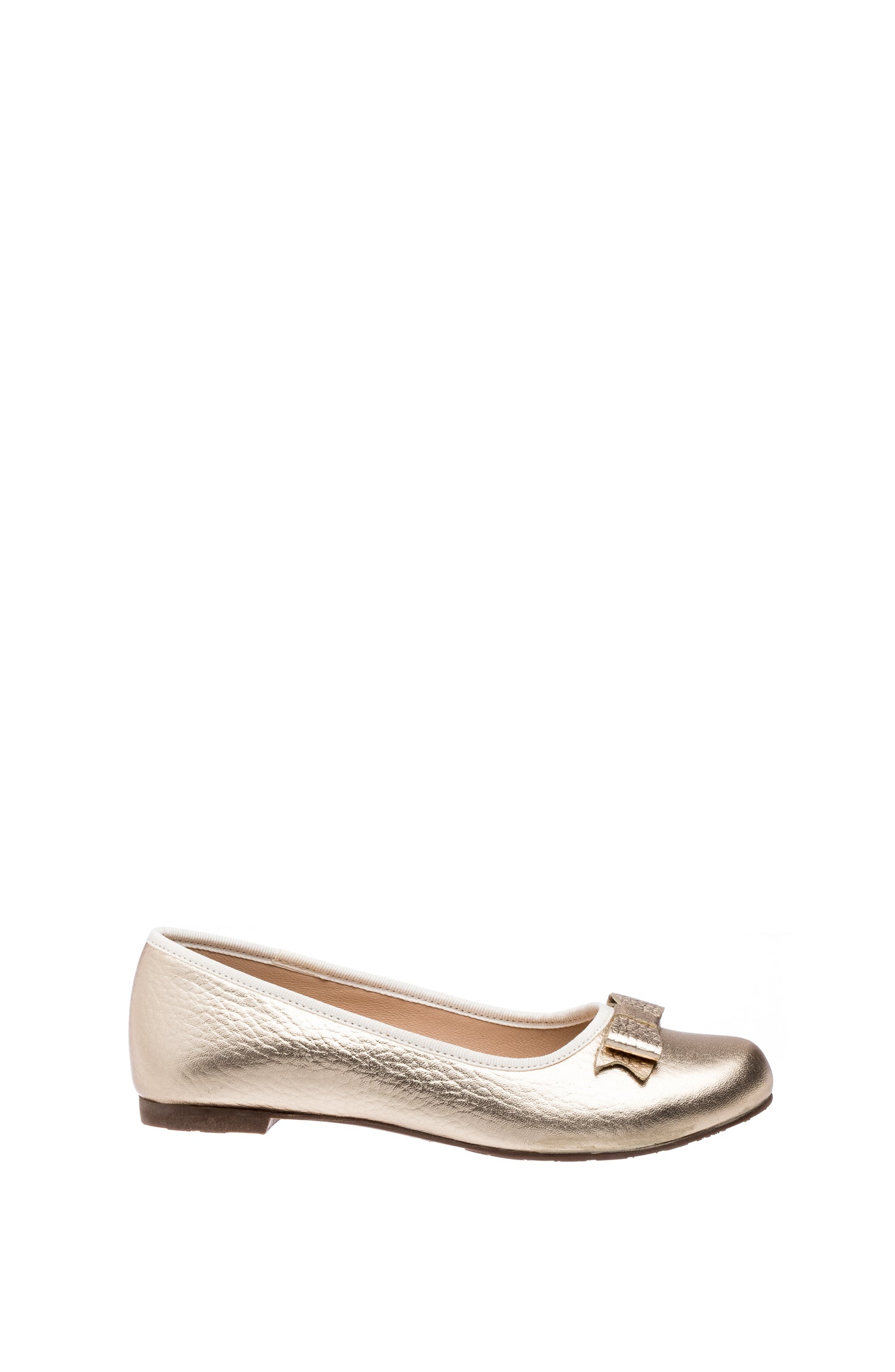 Gold metallic children’s ballerina flat with a small bow detail on the toe and a low heel.