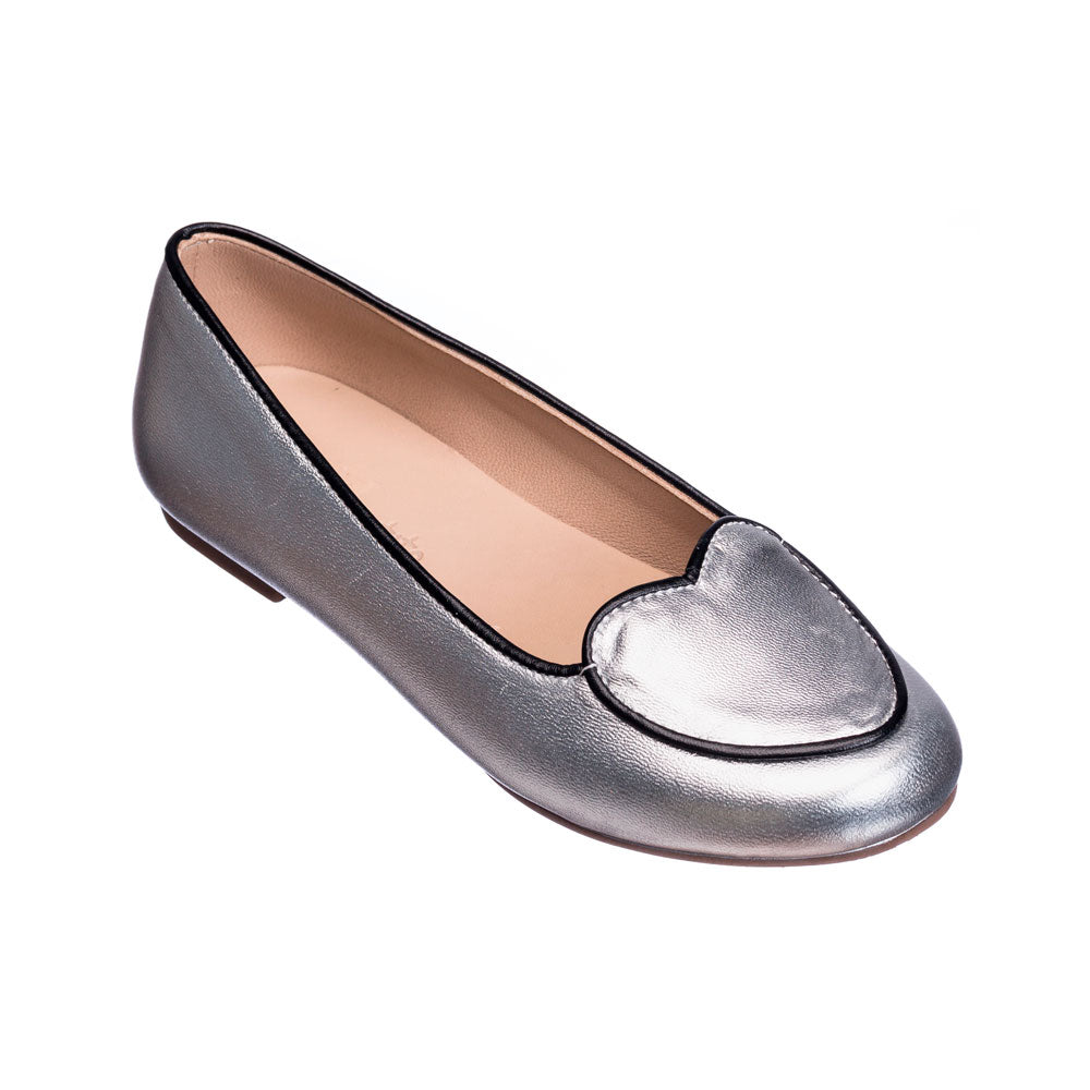Silver toddler ballerina flat with heart-shaped toe detail and soft pink inner lining.