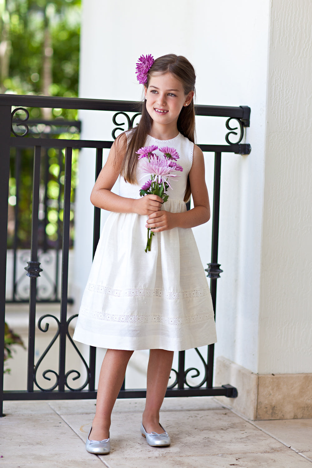 Here comes... the flower girl!