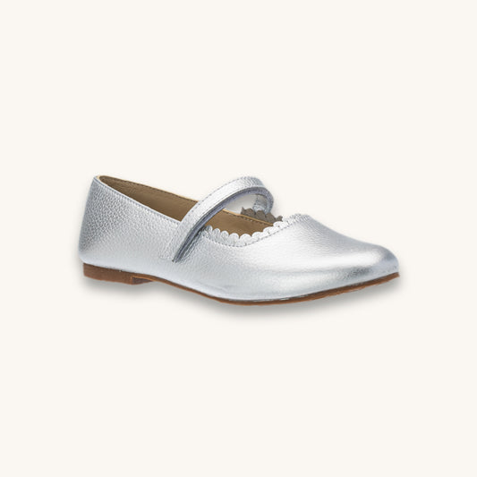 Aria Flat Silver