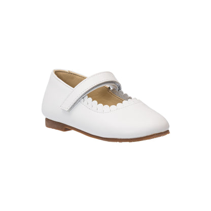 Elephantito - White toddler Mary Jane shoe with scalloped edge and Velcro strap, brown sole.