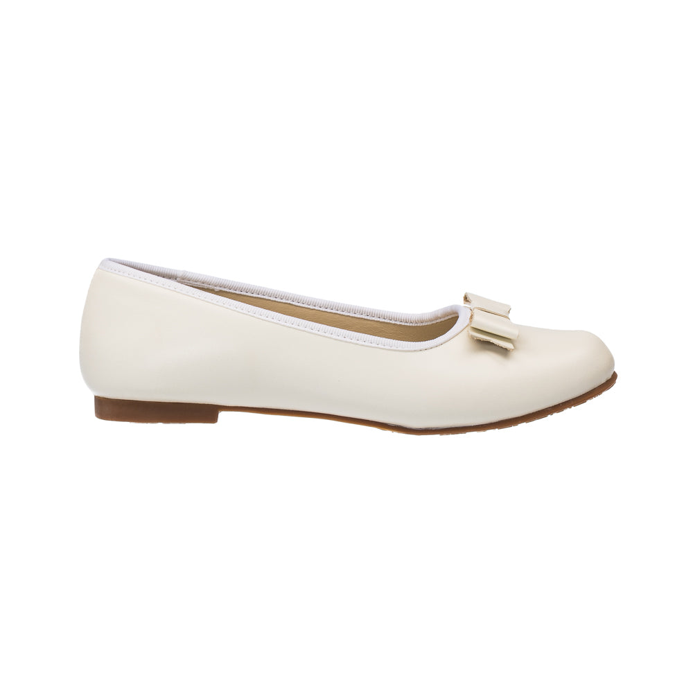 Elephantito - Bone-colored children's ballet flat with a small bow and low heel.