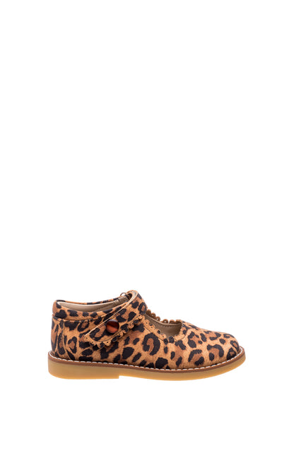 Kids’ Mary Jane shoe with leopard print fabric and tan sole.