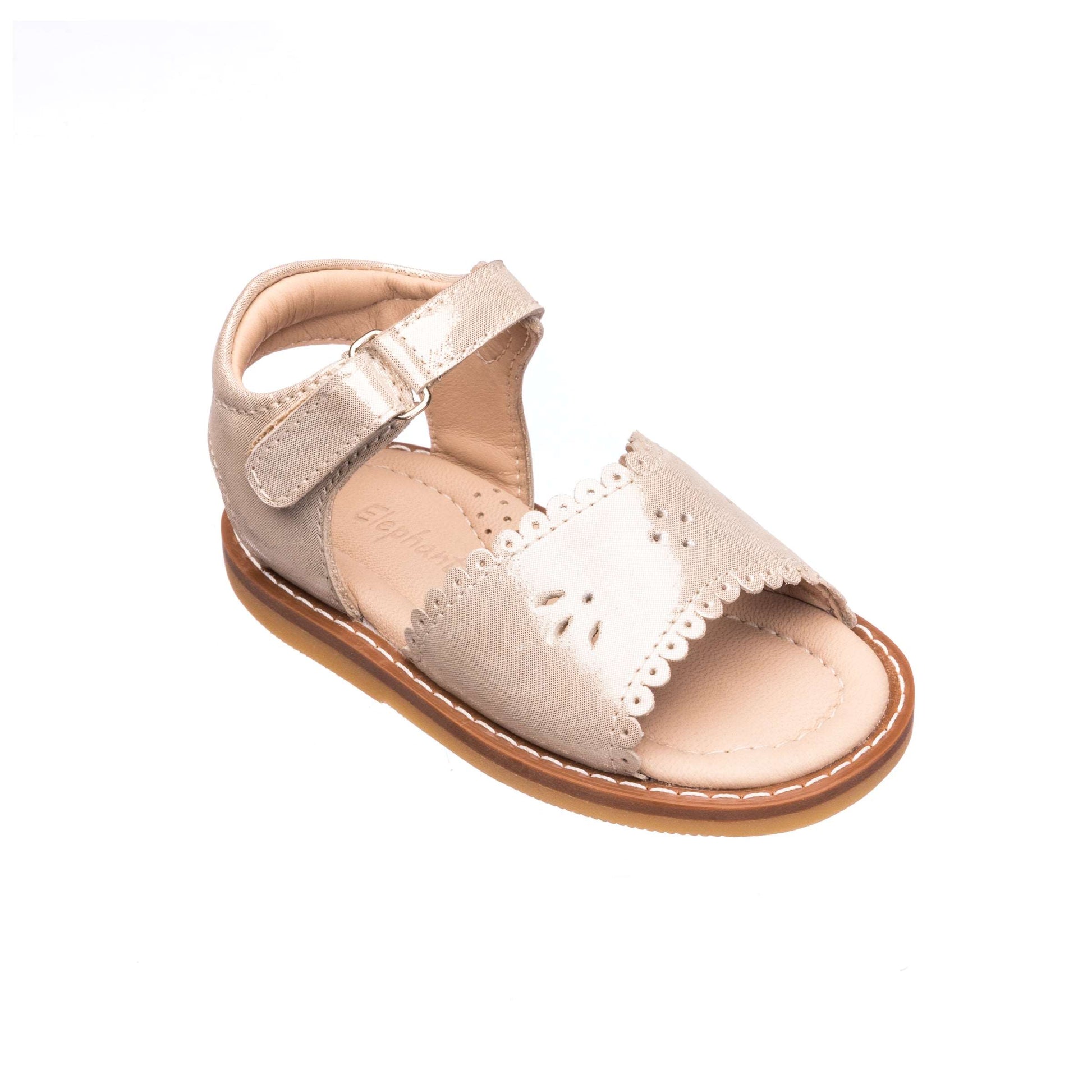 Classic Sandal with Scallop Talc